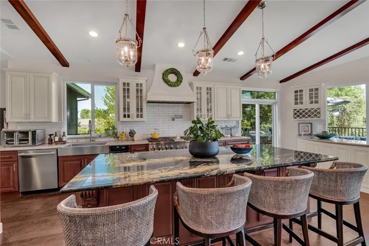 6190 Country Club, Merced, California 95340