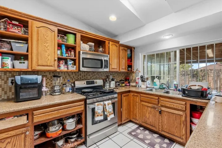 12821 Alona Street, Moreno Valley, California 92553