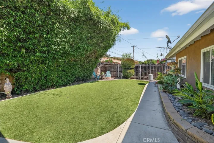 2239 Farringdon, Pomona, California 91768