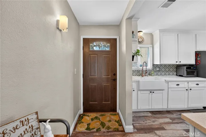 2239 Farringdon, Pomona, California 91768