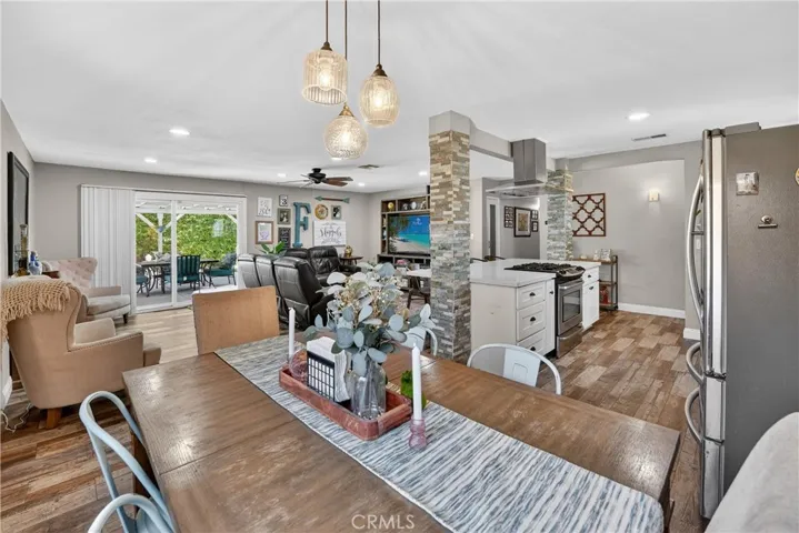 2239 Farringdon, Pomona, California 91768