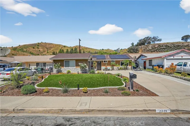 2239 Farringdon, Pomona, California 91768