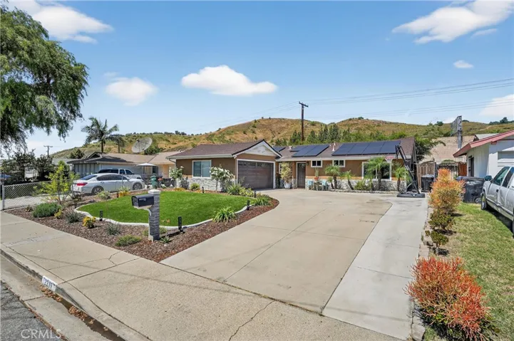 2239 Farringdon, Pomona, California 91768