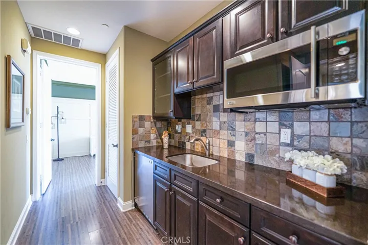 13985 Riverglen, Eastvale, California 92880