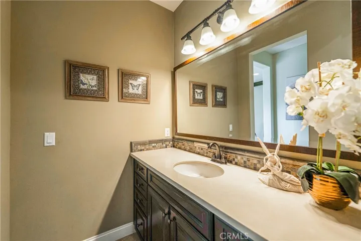13985 Riverglen, Eastvale, California 92880