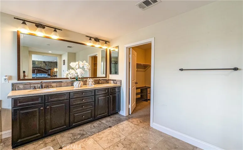 13985 Riverglen, Eastvale, California 92880