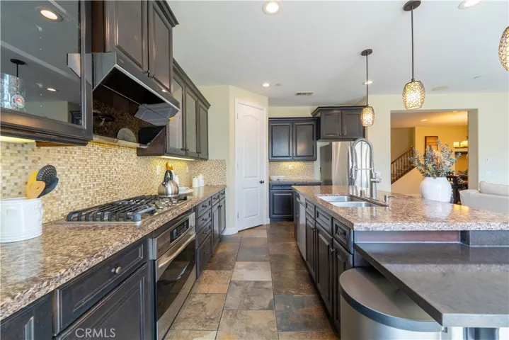 13985 Riverglen, Eastvale, California 92880