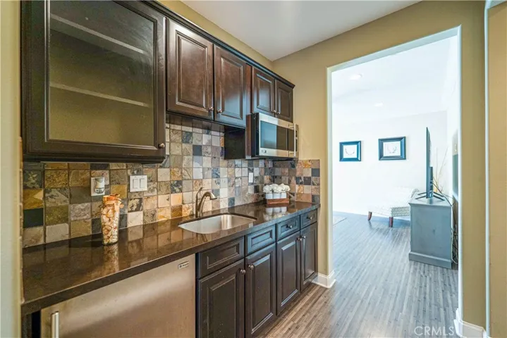 13985 Riverglen, Eastvale, California 92880