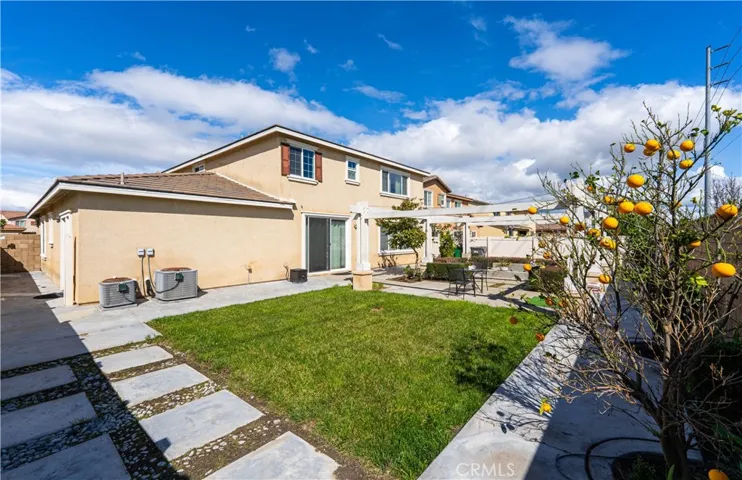 13985 Riverglen, Eastvale, California 92880