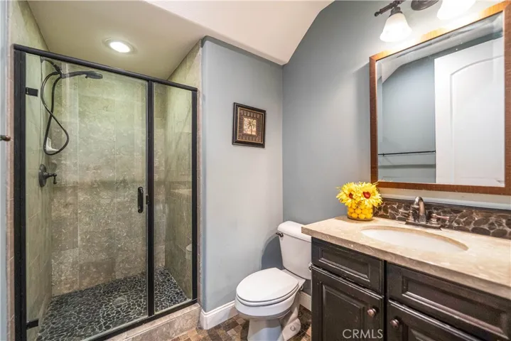 13985 Riverglen, Eastvale, California 92880