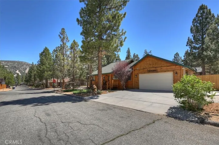 320 Eider Drive, Big Bear City, California 92314