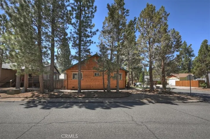 320 Eider Drive, Big Bear City, California 92314