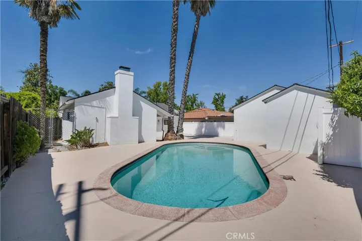 18234 Sugarman Street, Tarzana, California 91356