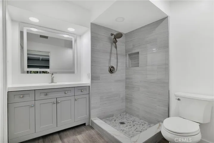 18234 Sugarman Street, Tarzana, California 91356