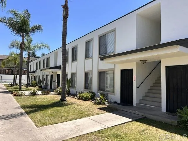 909 S Sunshine Avenue, El Cajon, California 92020