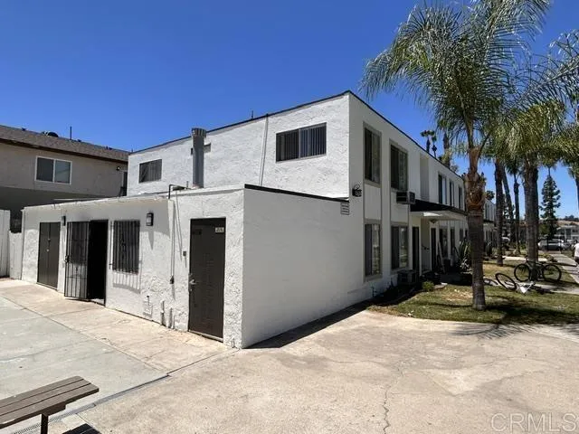 909 S Sunshine Avenue, El Cajon, California 92020