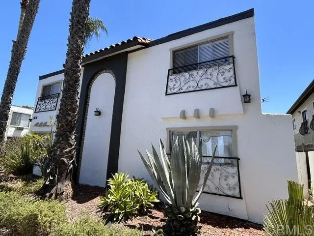 909 S Sunshine Avenue, El Cajon, California 92020