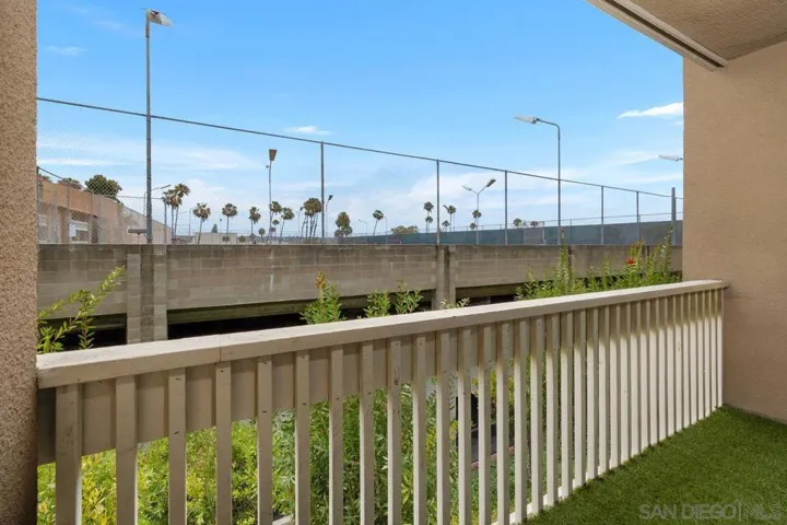 1855 Diamond 5-230, San Diego, California 92109