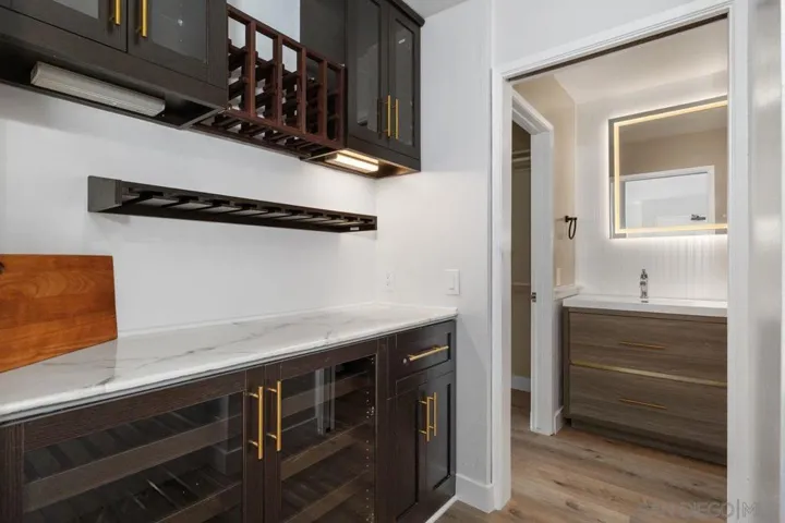1855 Diamond 5-230, San Diego, California 92109