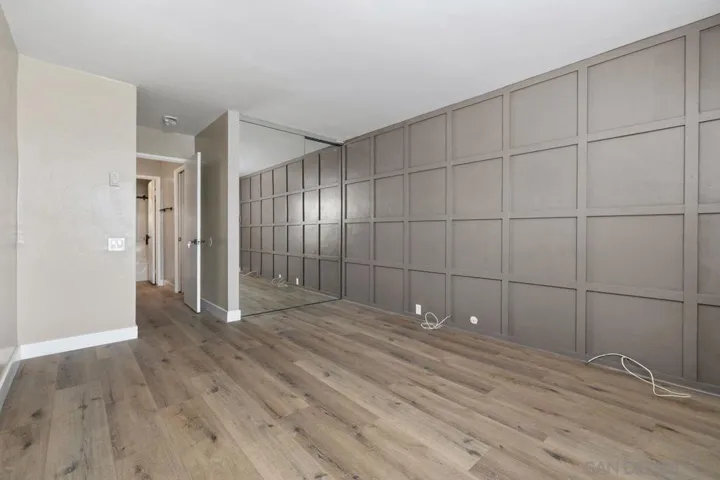 1855 Diamond 5-230, San Diego, California 92109