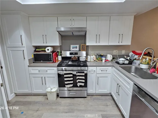 9060 Candlestick, Cypress, California 90630