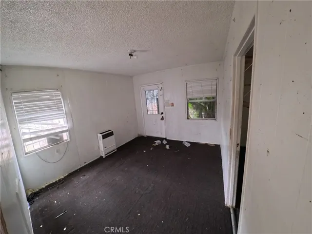 342 W And 342 1/2 W. 52nd, Los Angeles, California 90037