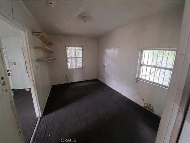342 W And 342 1/2 W. 52nd, Los Angeles, California 90037