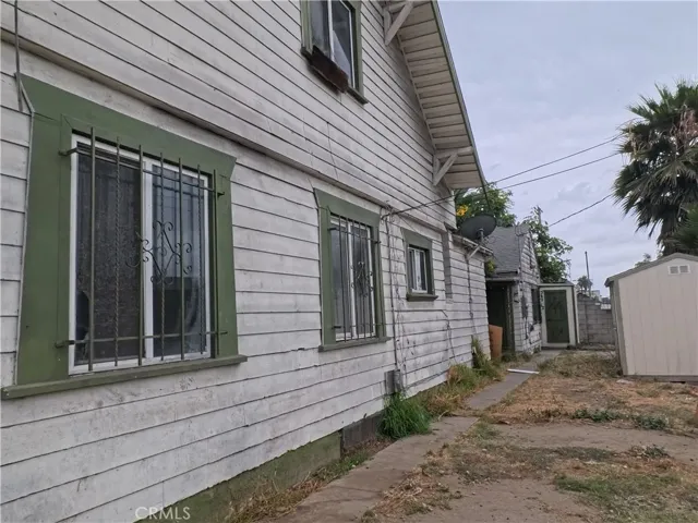 342 W And 342 1/2 W. 52nd, Los Angeles, California 90037