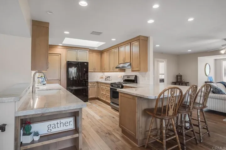 2211 Winterwarm Dr, Fallbrook, California 92028