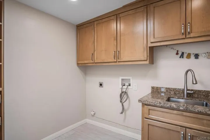2211 Winterwarm Dr, Fallbrook, California 92028