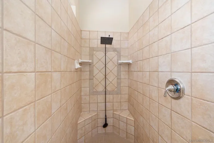 26138 Wyndemere, Escondido, California 92026