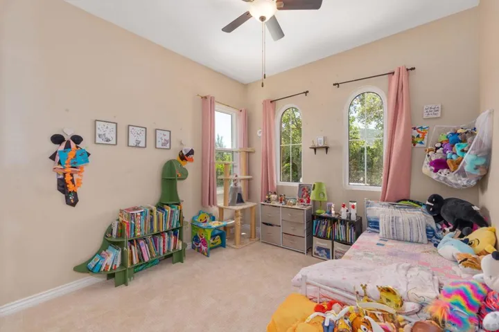 26138 Wyndemere, Escondido, California 92026