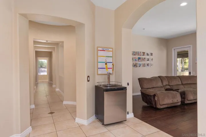 26138 Wyndemere, Escondido, California 92026