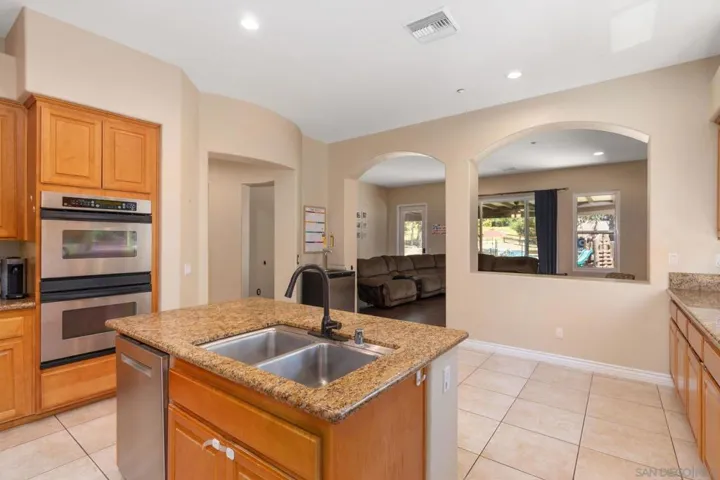 26138 Wyndemere, Escondido, California 92026
