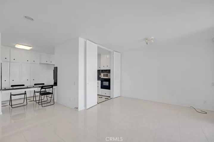 5301 Balboa Boulevard, Encino, California 91316