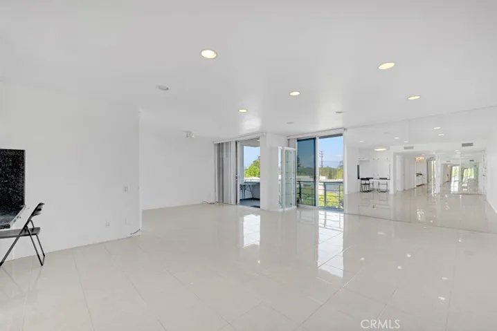 5301 Balboa Boulevard, Encino, California 91316