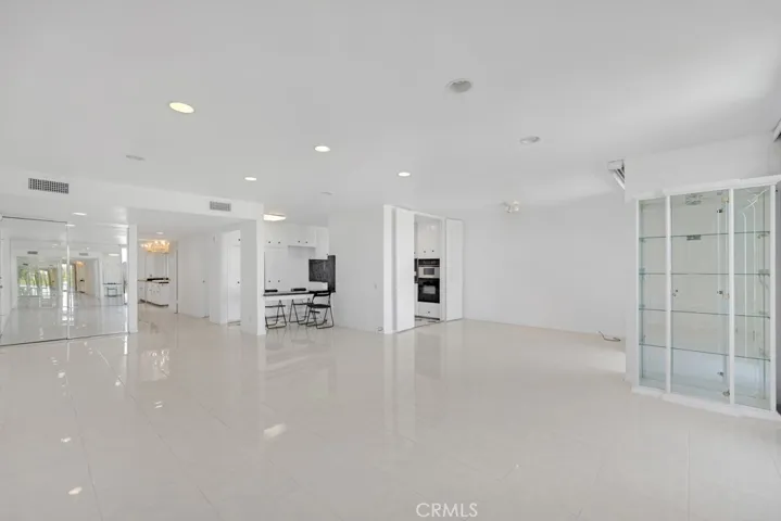 5301 Balboa Boulevard, Encino, California 91316