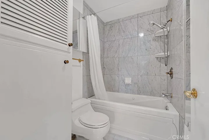 5301 Balboa Boulevard, Encino, California 91316