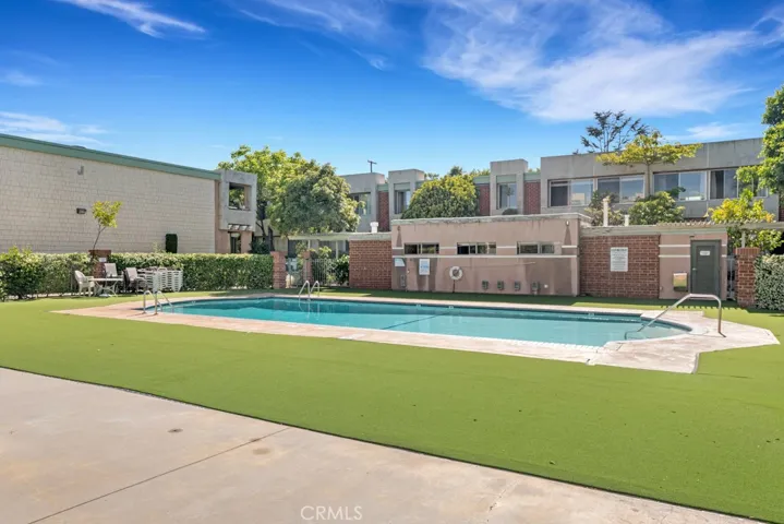 5301 Balboa Boulevard, Encino, California 91316