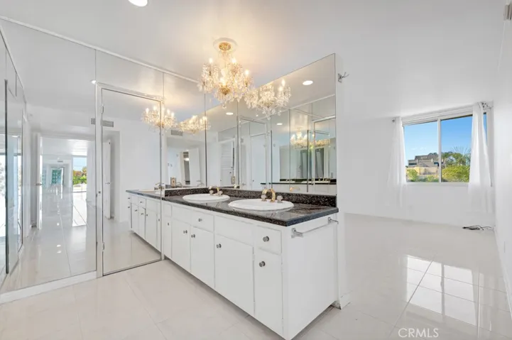 5301 Balboa Boulevard, Encino, California 91316