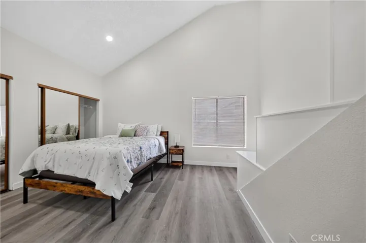 15125 Nordhoff 20, North Hills, California 91343