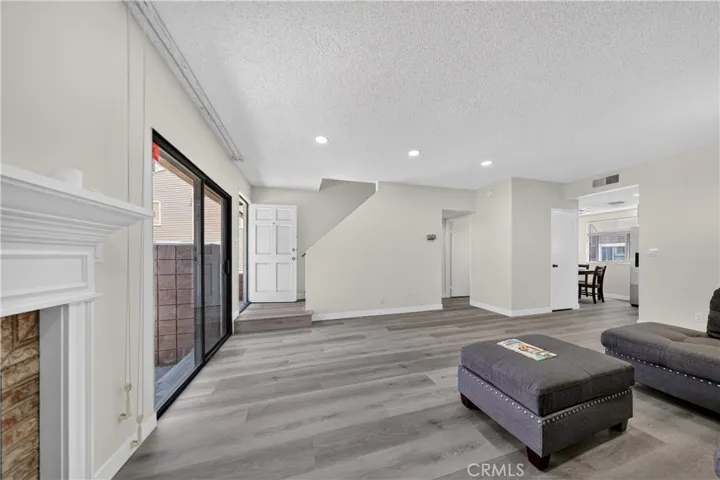 15125 Nordhoff 20, North Hills, California 91343