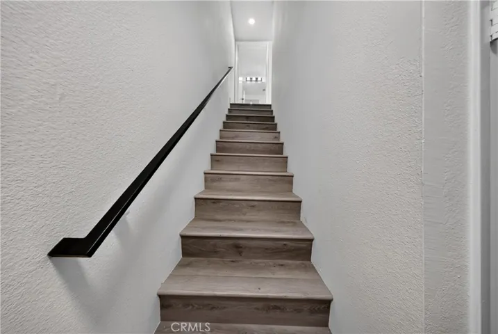 15125 Nordhoff 20, North Hills, California 91343