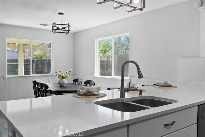 11401 Eresma Drive, Bakersfield, California 93311