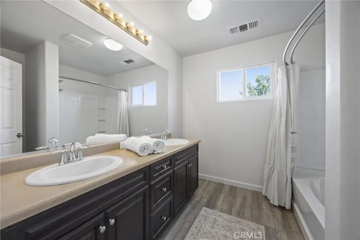 11401 Eresma Drive, Bakersfield, California 93311
