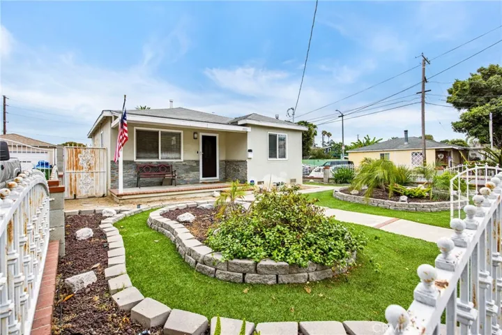 1502 Lakme Avenue, Wilmington, California 90744