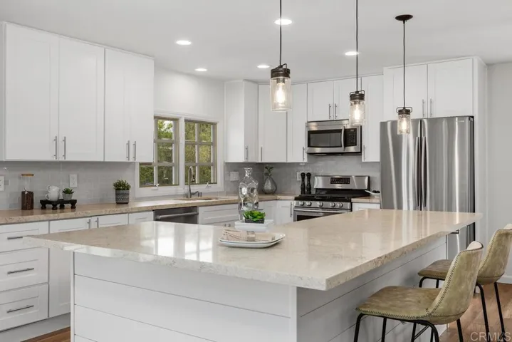 1271 Alta Vista Drive, Vista, California 92084