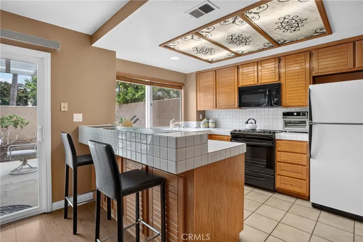1 Cormorant Circle, Newport Beach, California 92660