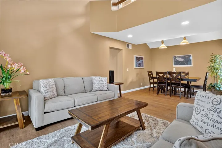 1 Cormorant Circle, Newport Beach, California 92660