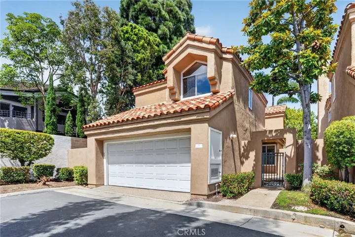 1 Cormorant Circle, Newport Beach, California 92660
